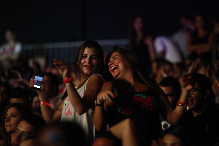 @ forum de beirut  مهرجان الأغنية الشرقية السادس